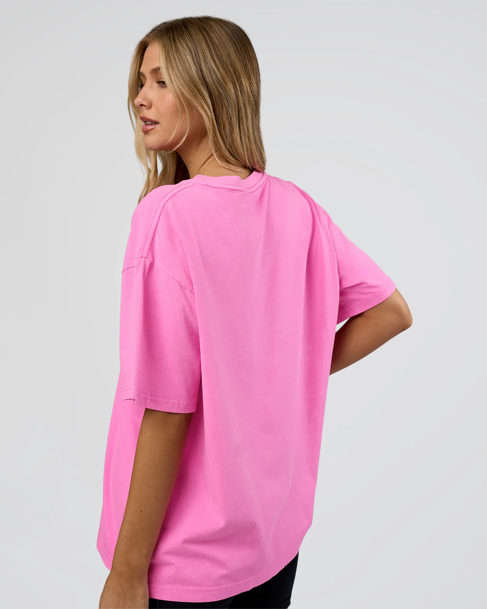 Go-To FLXCotton Oversized Tee - Ultra Fuchsia Washed 4 Go-To FLXCotton Oversized Tee - Ultra Fuchsia Washed