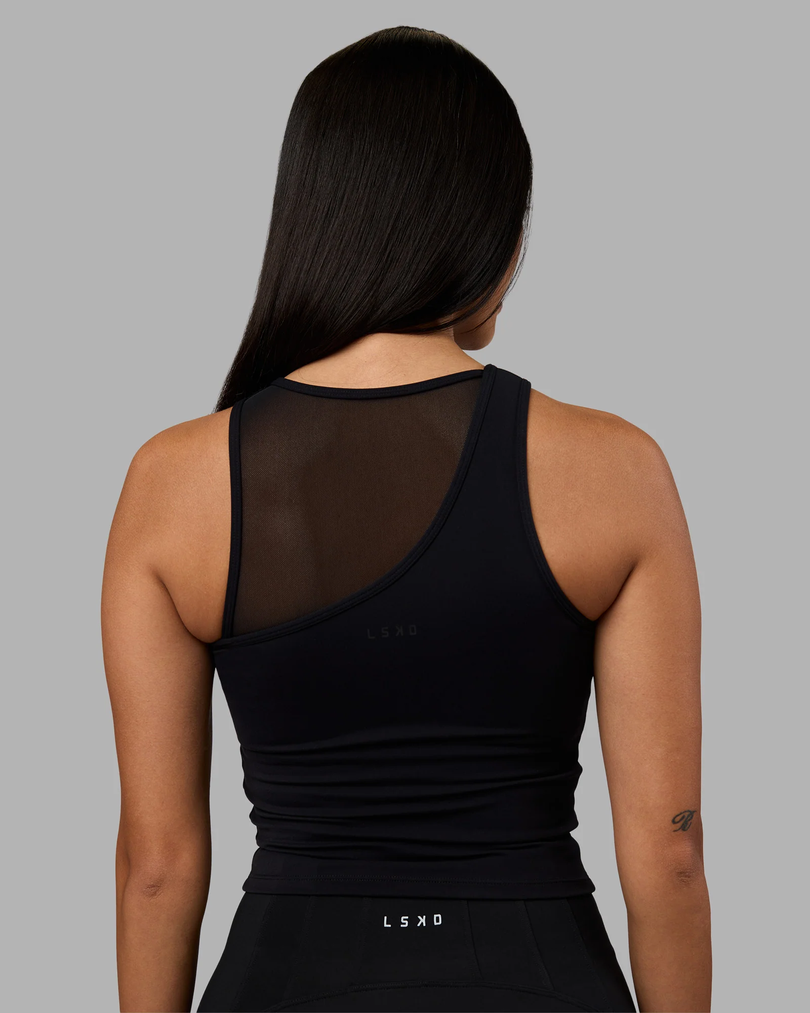 Motion Mesh Shelf Bra Tank - Black