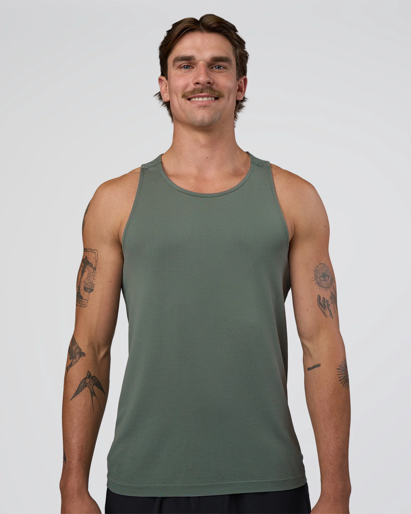 AeroFLX+ Seamless Tank - Graphite/Graphite