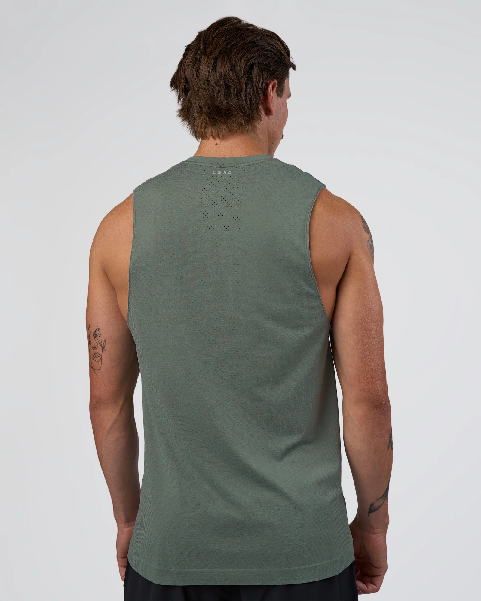 AeroFLX+ Seamless Muscle Tank - Graphite/Graphite 3 AeroFLX+ Seamless Muscle Tank - Graphite/Graphite
