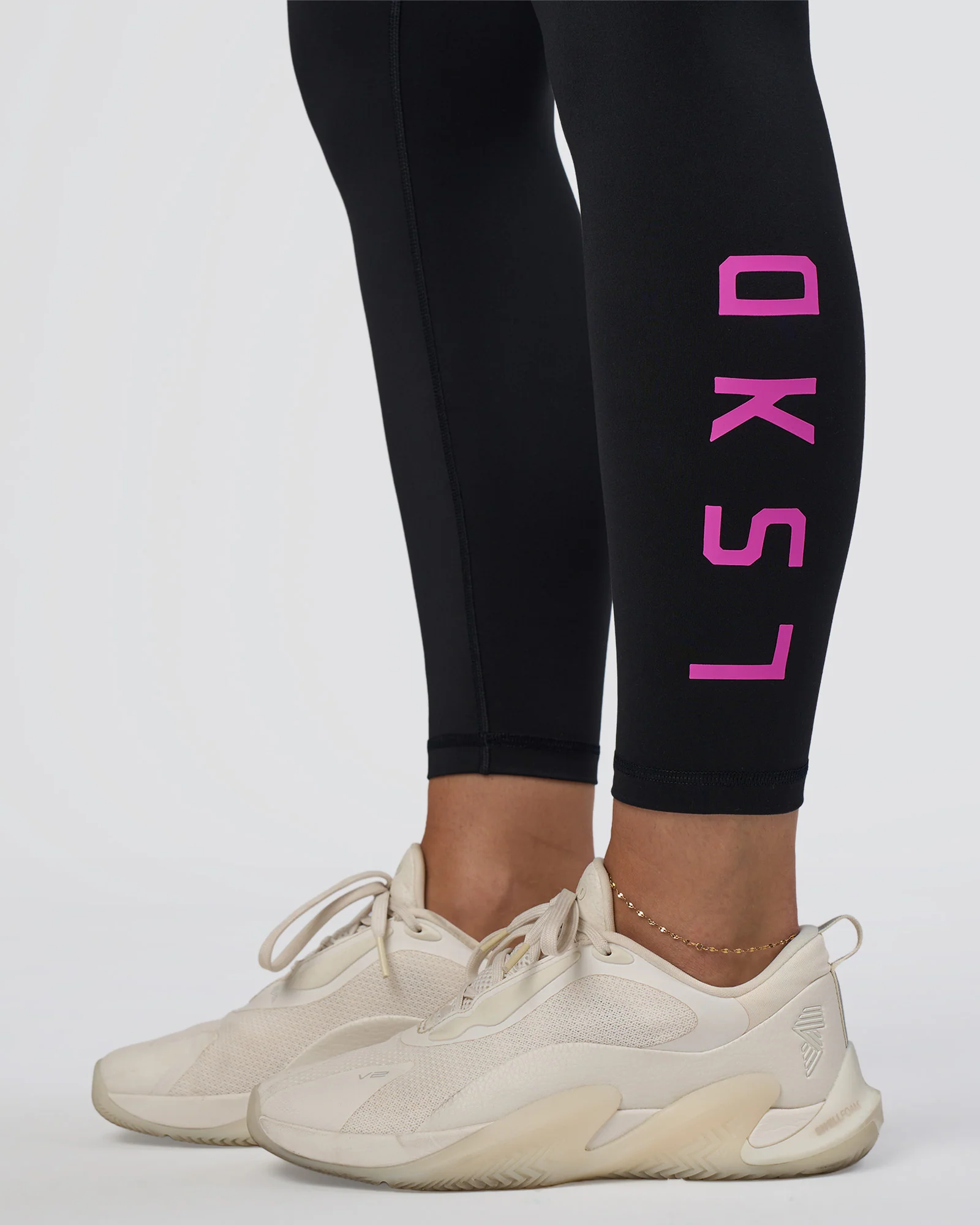 Rep Ultra High-Rise 7/8 Legging Pockets - Black-Ultra Fuchsia