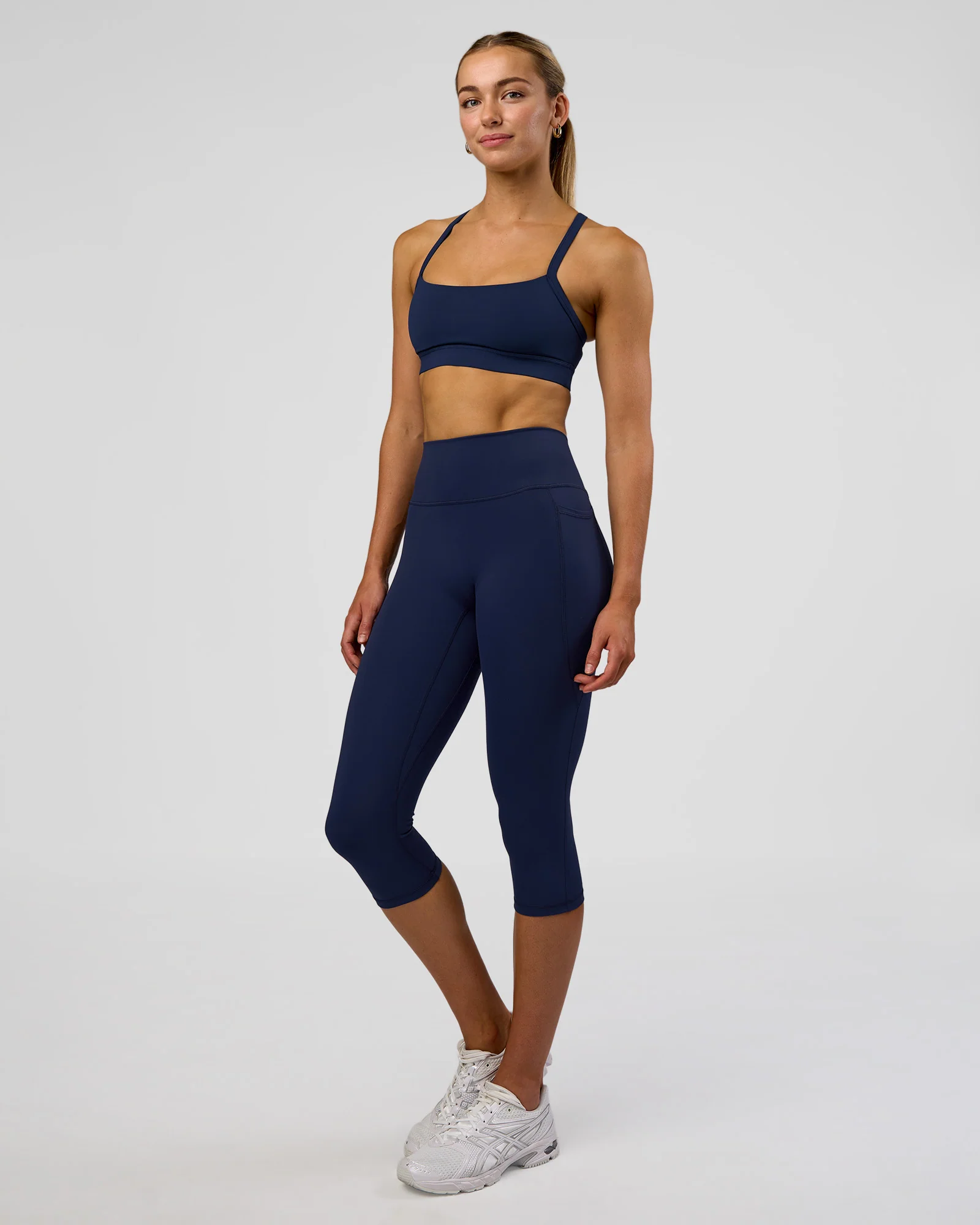Fusion Ultra High-Rise 3/4 Legging Pockets - Future Navy 5 Fusion Ultra High-Rise 3/4 Legging Pockets - Future Navy