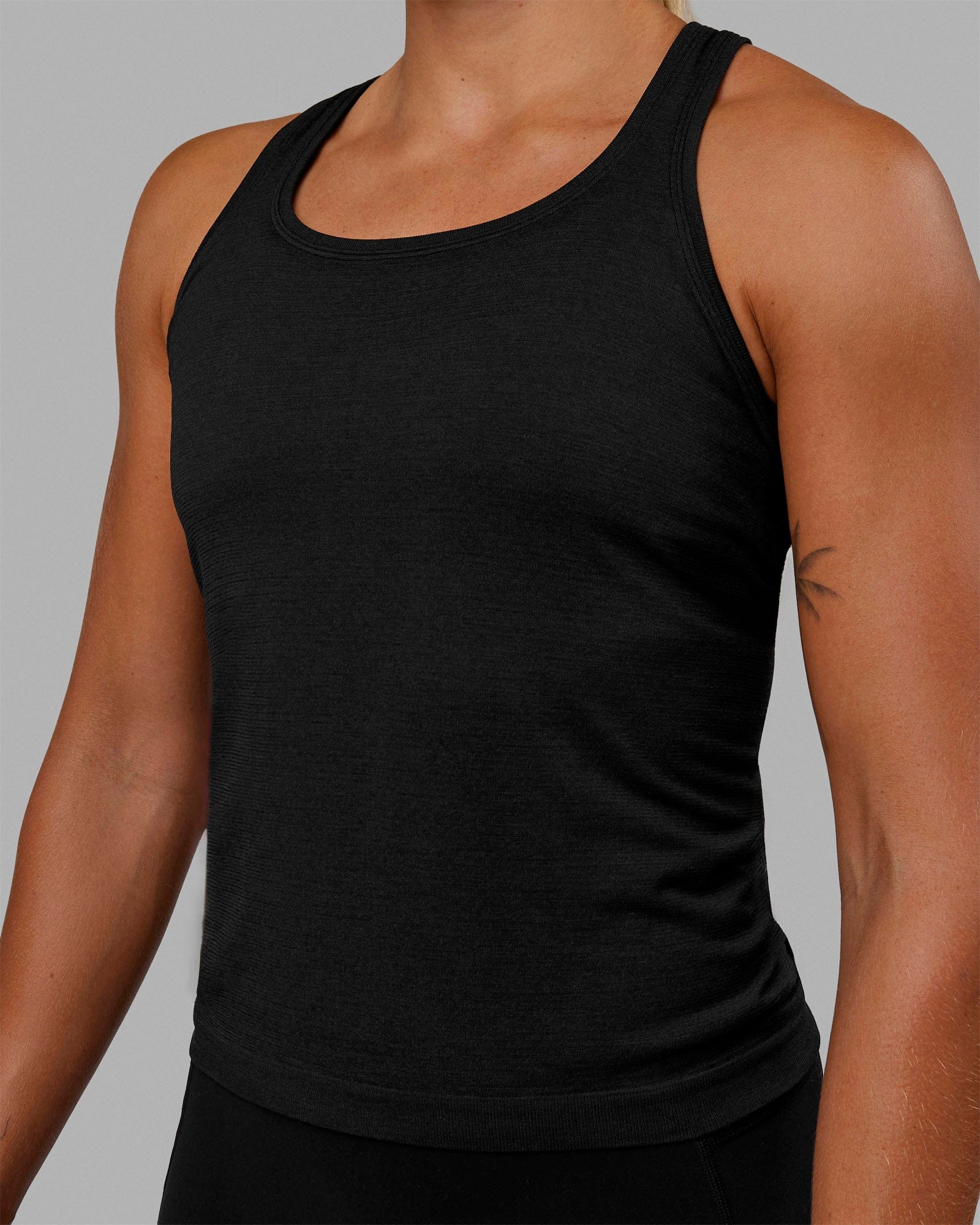 AeroFLX+ Seamless Tank - Black Marl