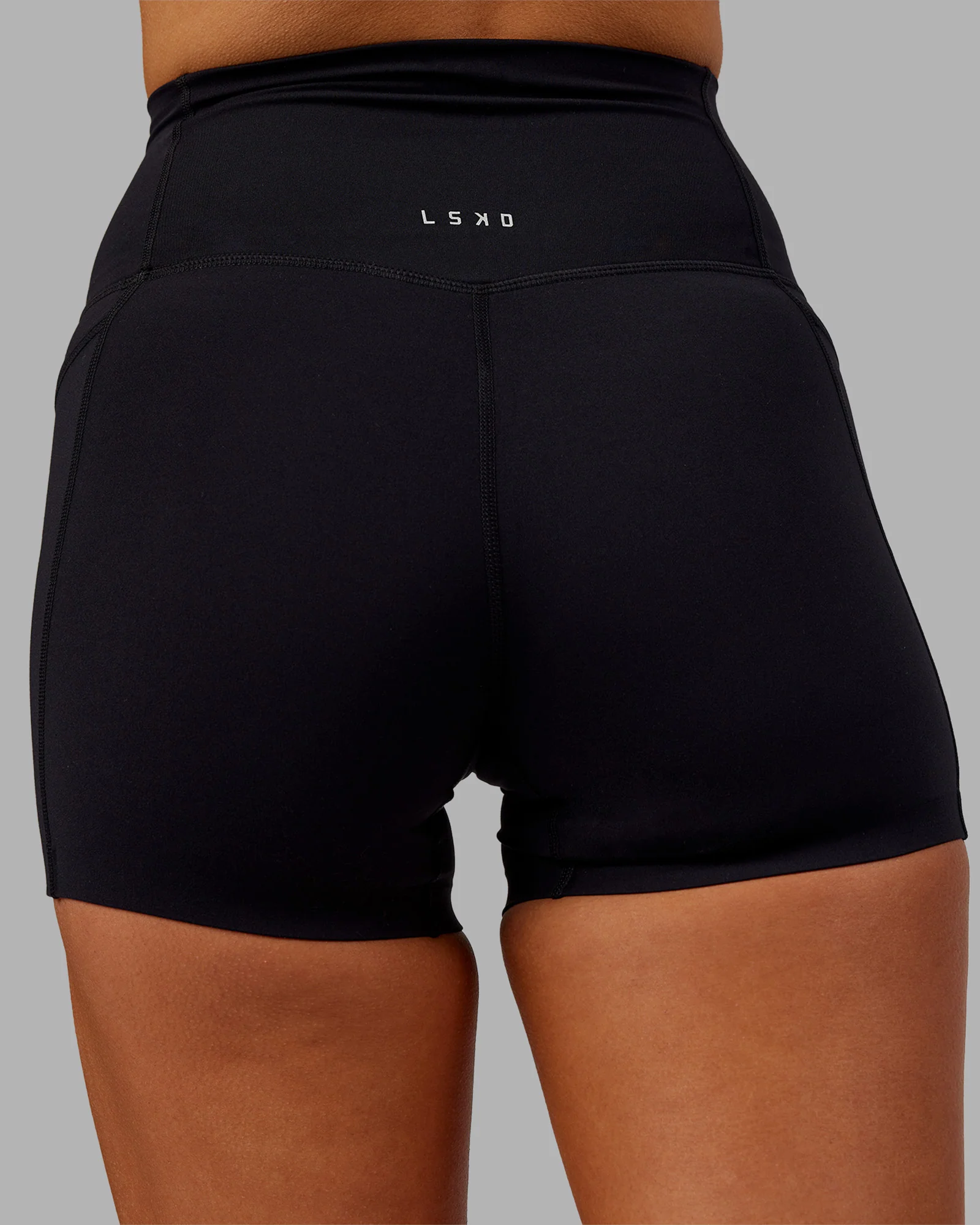 Elixir Ultra High-Rise 4" Short Pockets - Black 8 Elixir Ultra High-Rise 4" Short Pockets - Black
