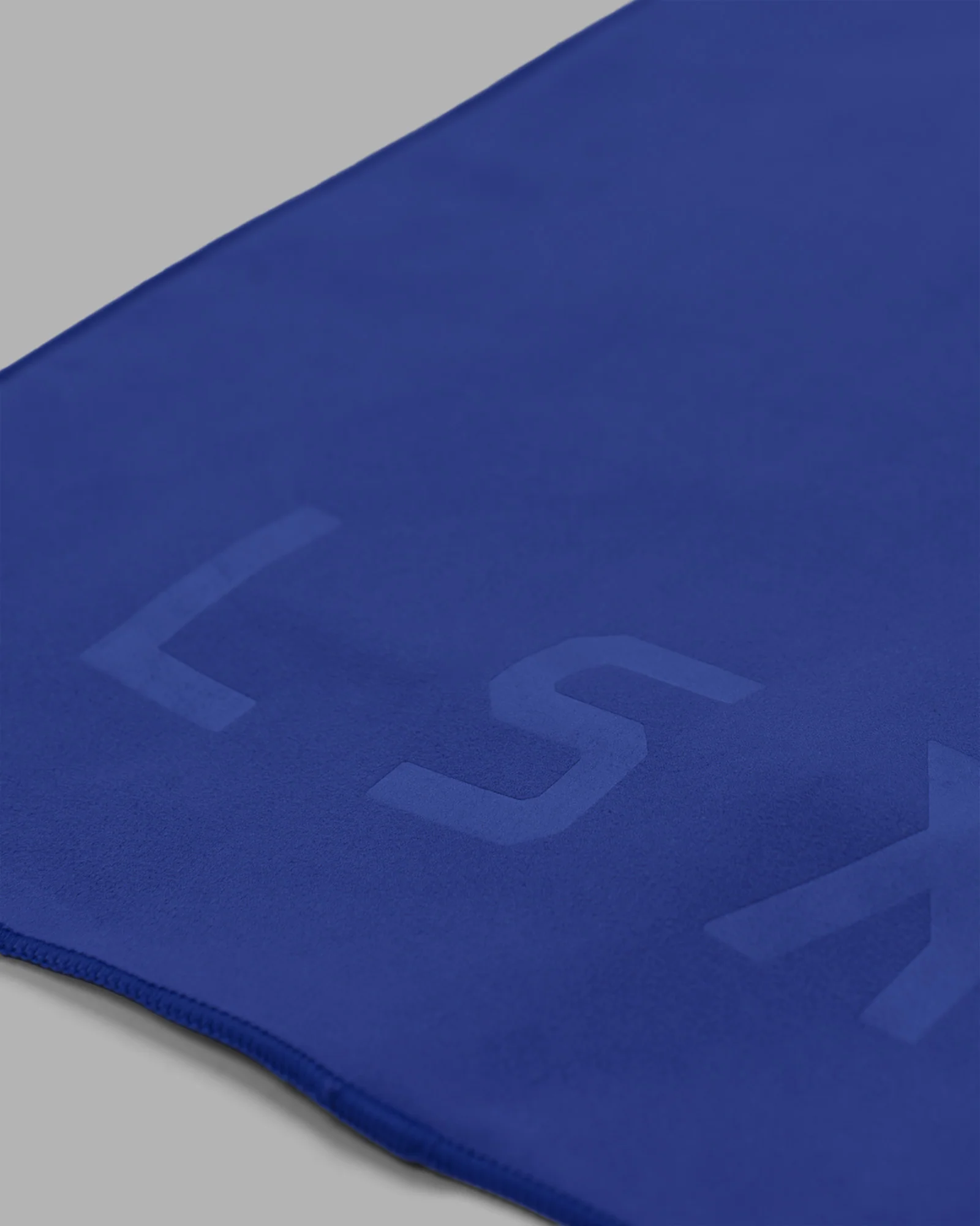 Perform Microfibre Lightweight Towel Small - Power Cobalt 4 Perform Microfibre Lightweight Towel Small - Power Cobalt