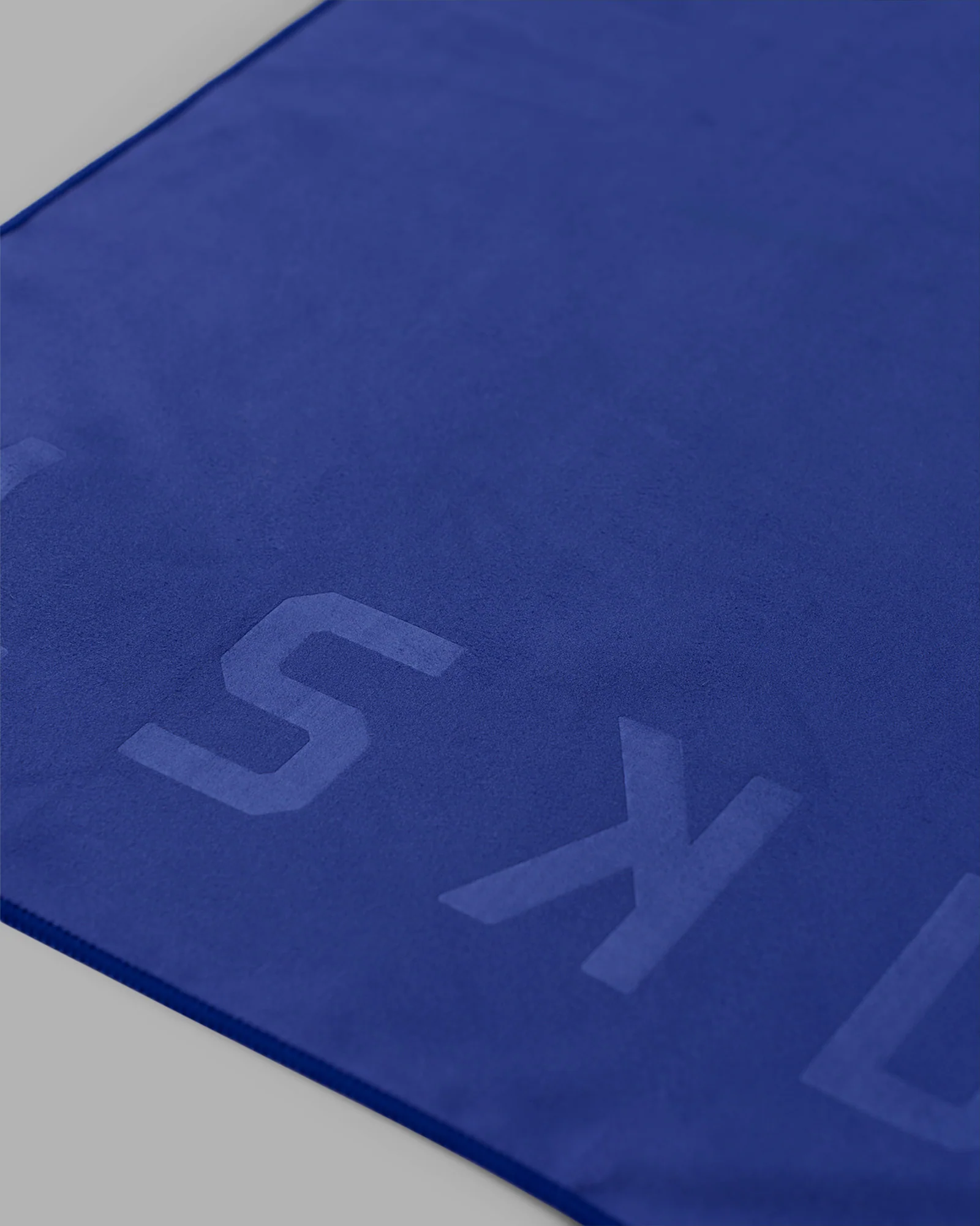 Perform Microfibre Lightweight Towel Small - Power Cobalt 5 Perform Microfibre Lightweight Towel Small - Power Cobalt