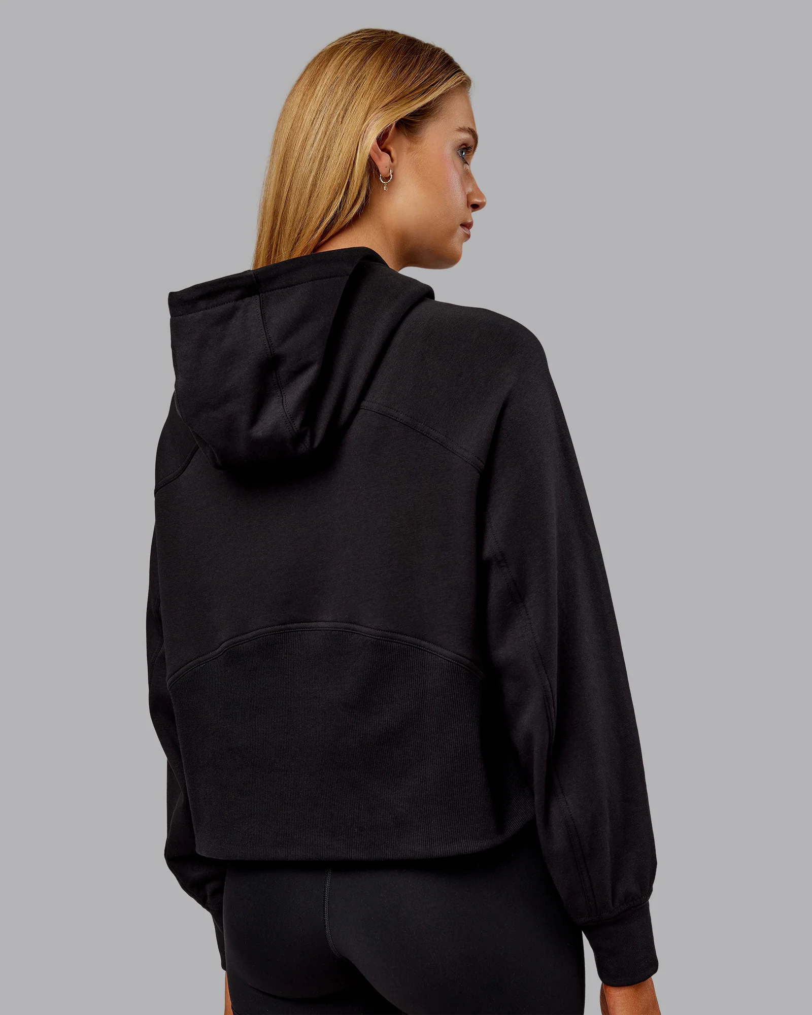 Pursue Mid-Weight Hoodie - Black