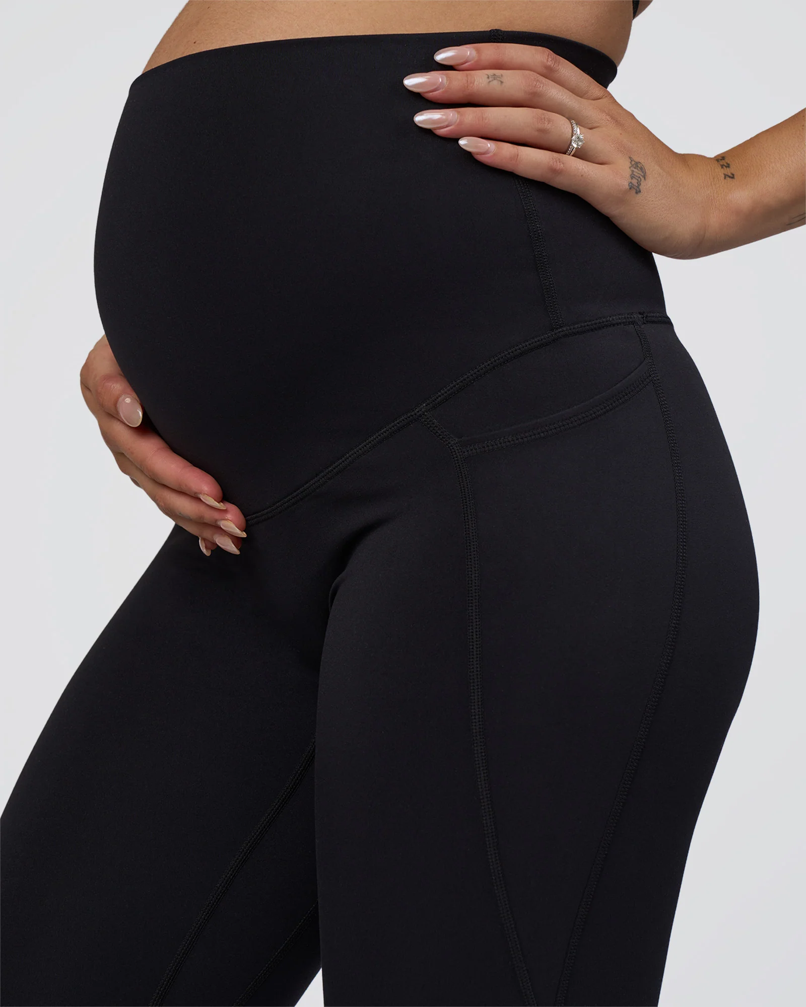 Elixir Ultra High-Rise Maternity Full Length Legging Pockets - Black 3 Elixir Ultra High-Rise Maternity Full Length Legging Pockets - Black