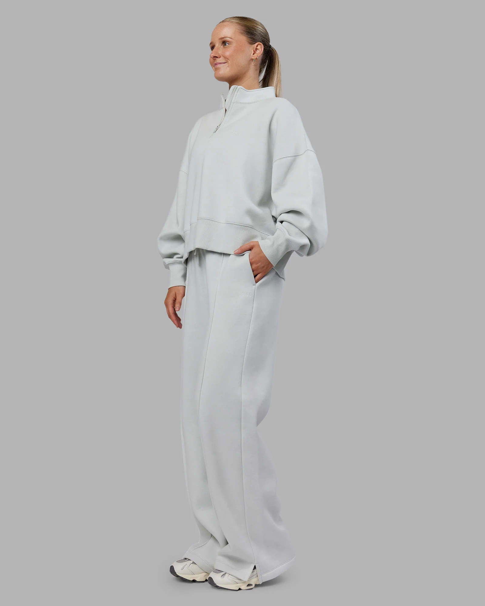 MVP 1/2 Zip Oversized Sweater - Digital Mist 5 MVP 1/2 Zip Oversized Sweater - Digital Mist