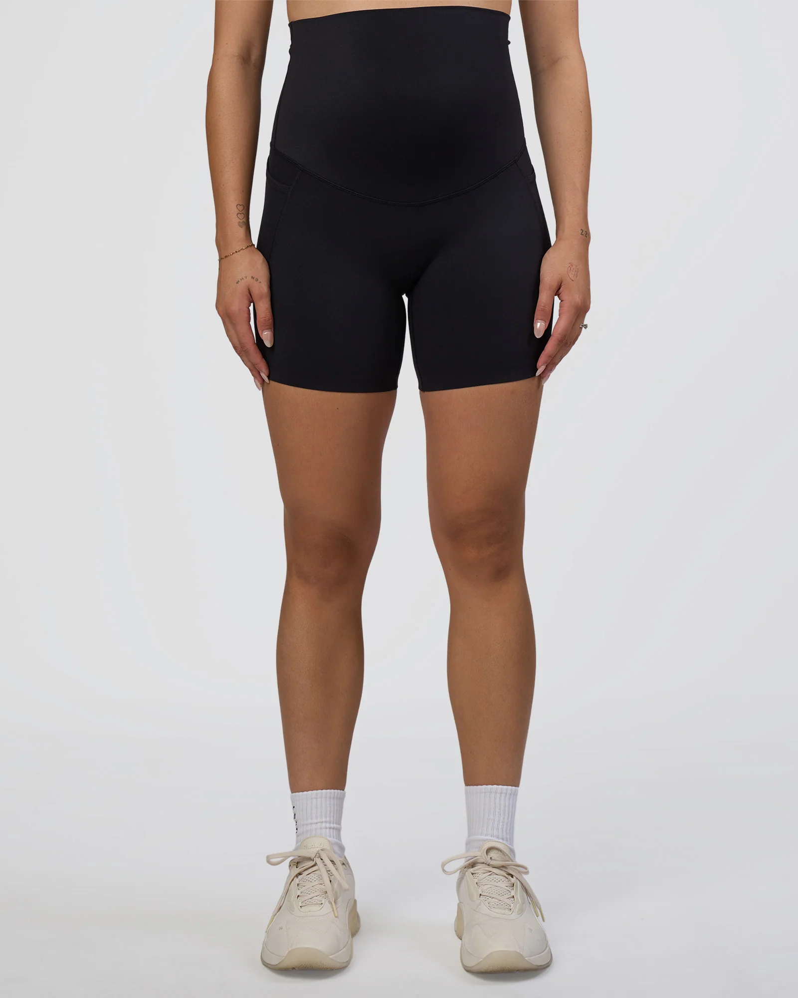 Elixir Ultra High-Rise Maternity 6" Short Pockets - Black 8 Elixir Ultra High-Rise Maternity 6" Short Pockets - Black