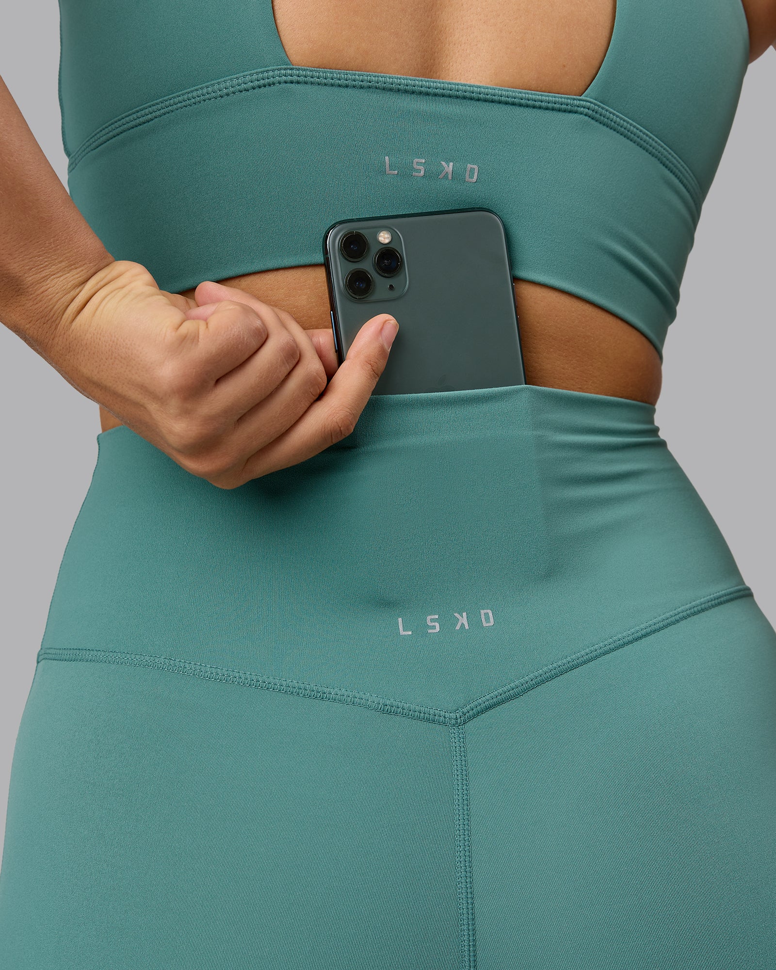 Elixir Ultra High-Rise Full Length Legging - Sagebrush 6 Elixir Ultra High-Rise Full Length Legging - Sagebrush