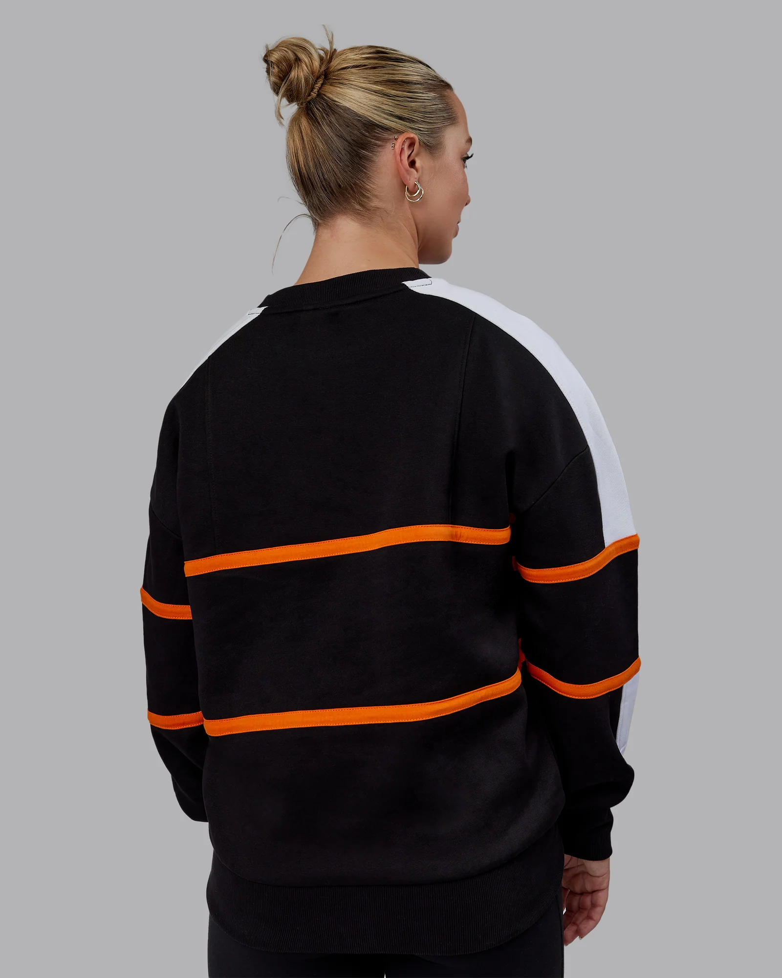 FitStop Move More Sweater Oversize - Black-White