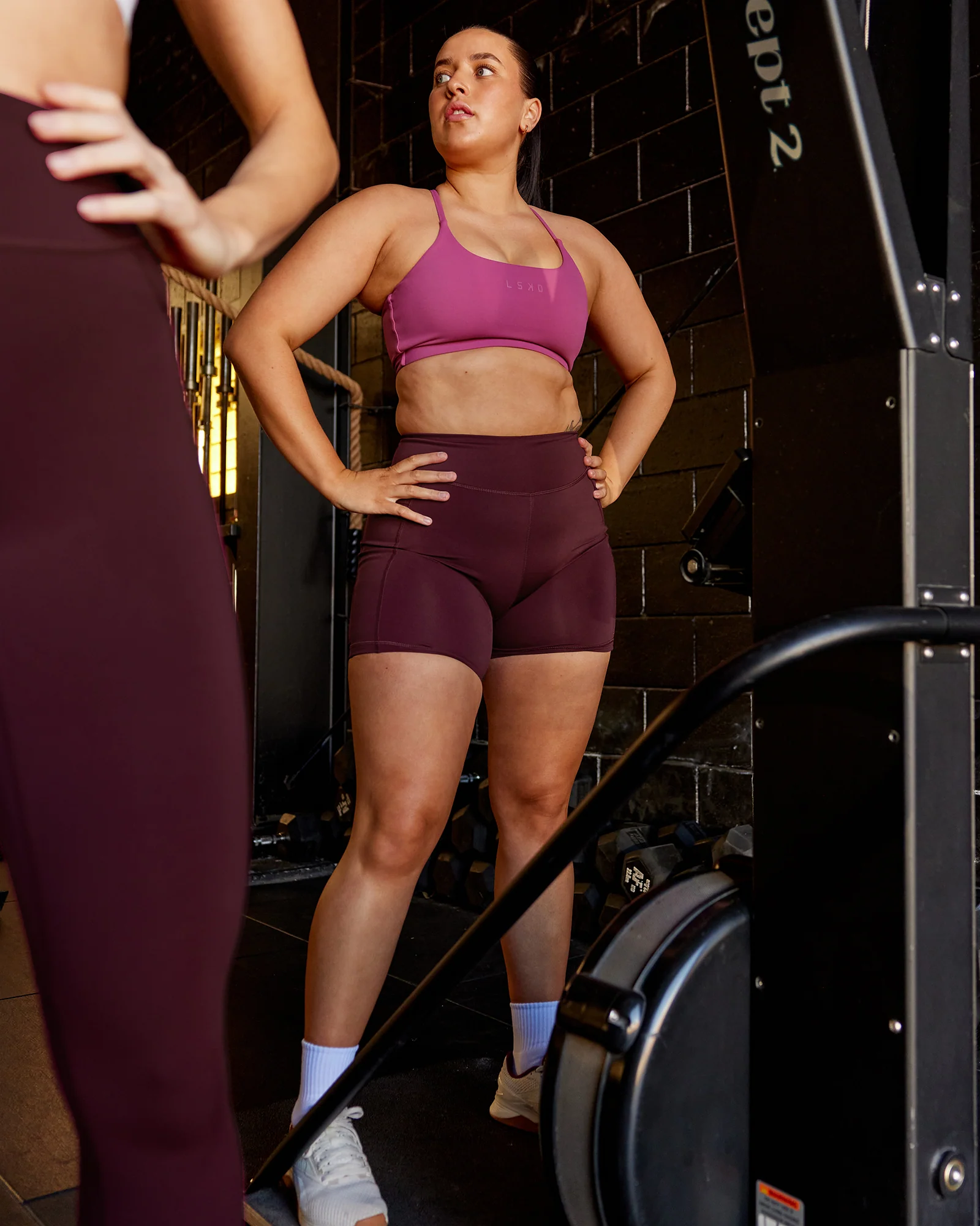 Elite High-Rise 6" Short Pockets - Dark Cherry