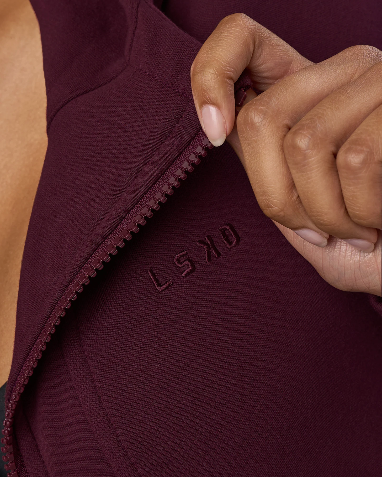 Pursue Mid-Weight Hoodie - Cherry Lacquer