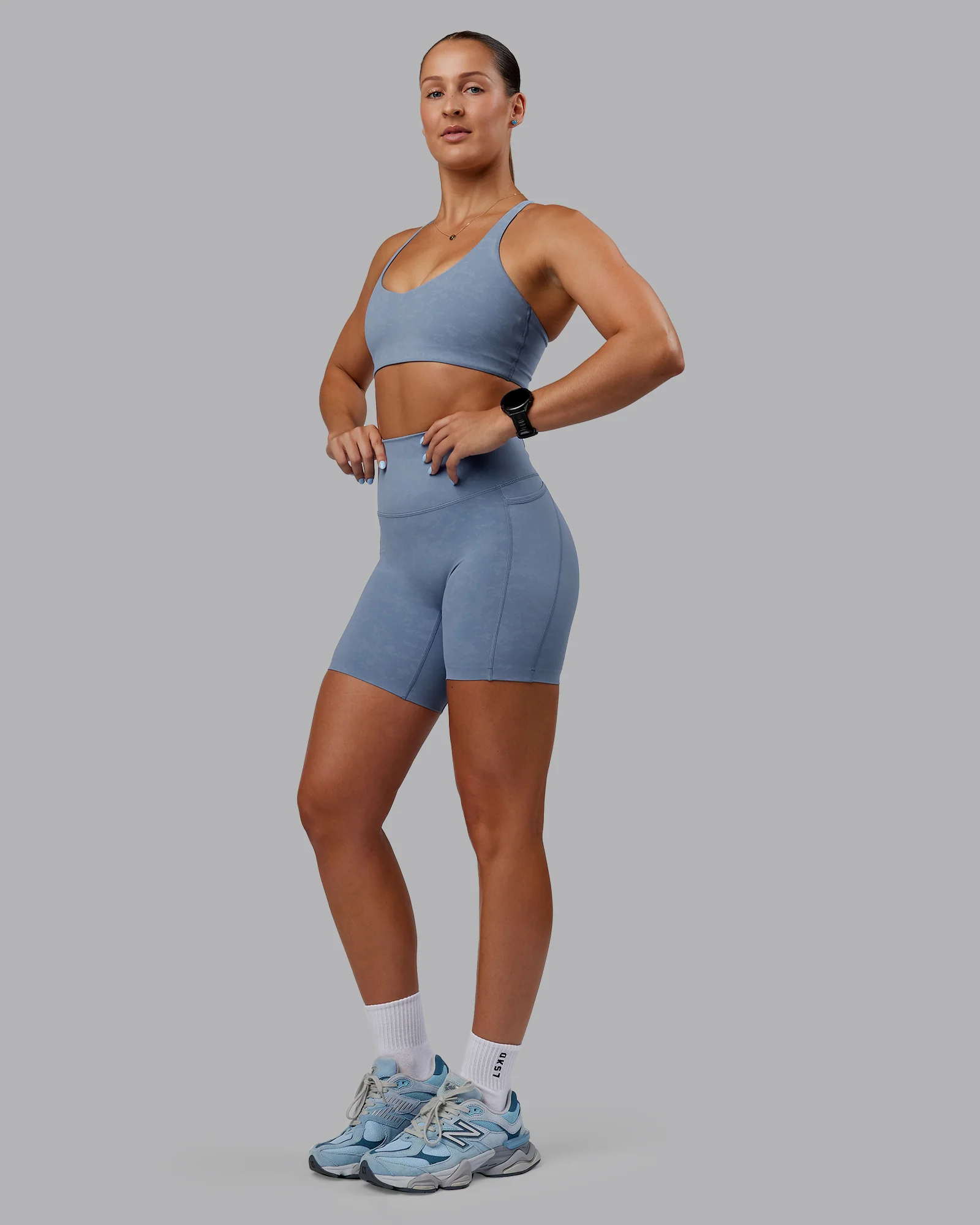 Abs Elixir Ultra High-Rise 6" Short Pockets - Infinity Mirage