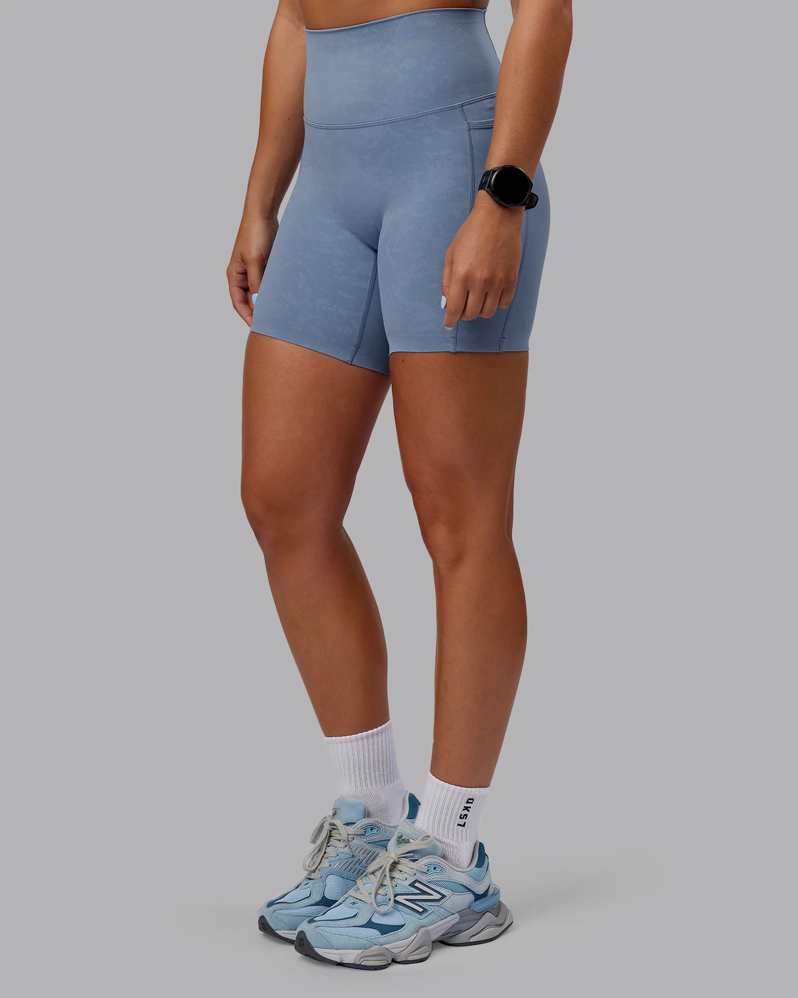 Abs Elixir Ultra High-Rise 6" Short Pockets - Infinity Mirage