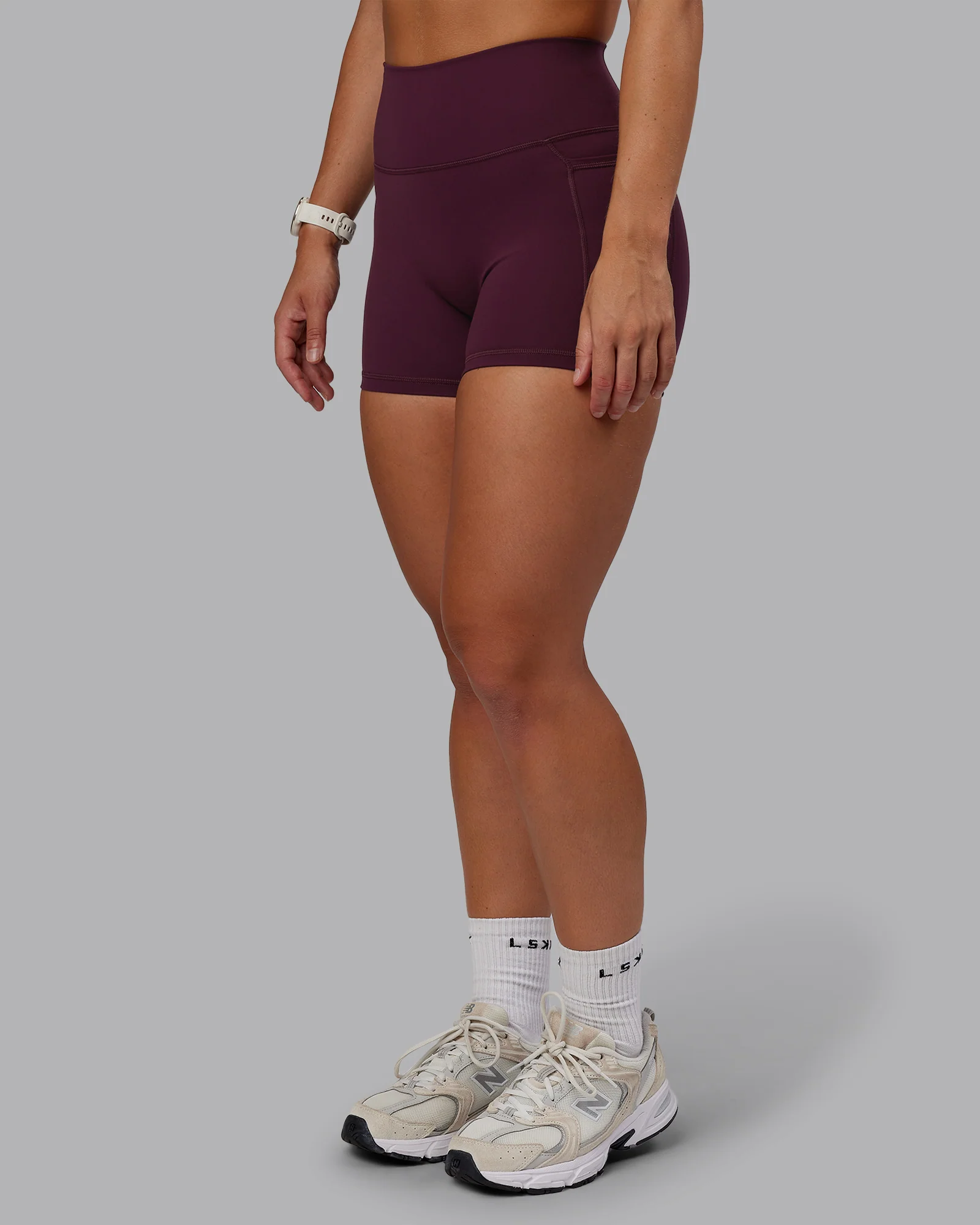 Fusion Ultra High-Rise 4" Short Pockets - Cherry Lacquer