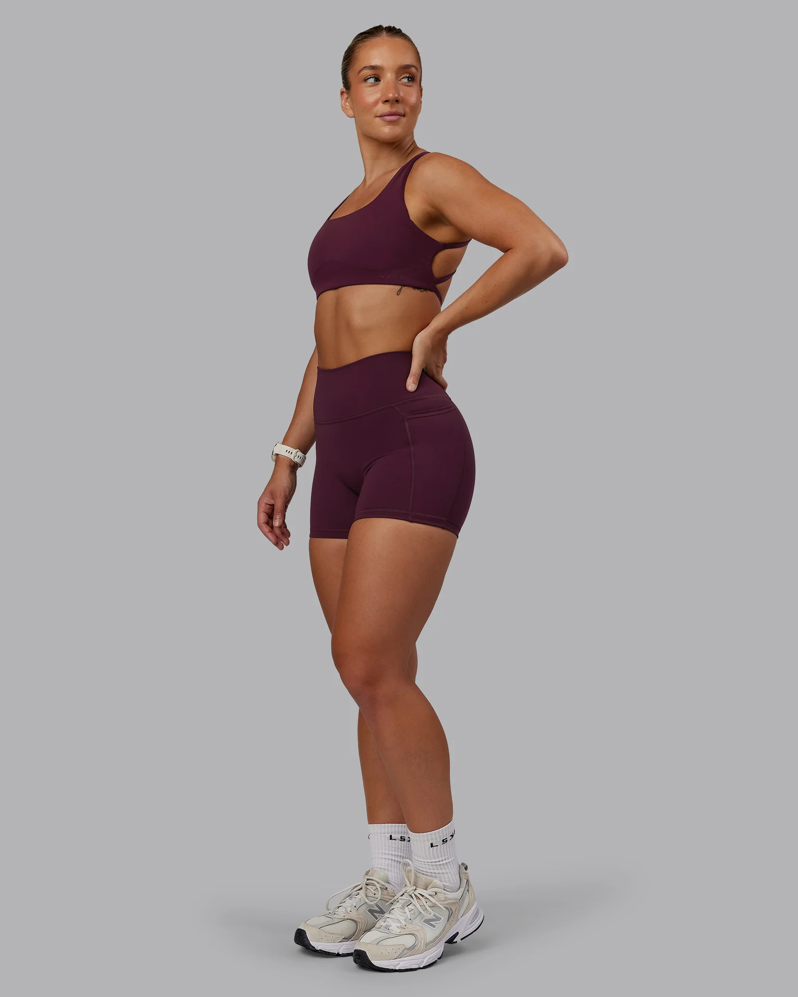 Fusion Ultra High-Rise 4" Short Pockets - Cherry Lacquer