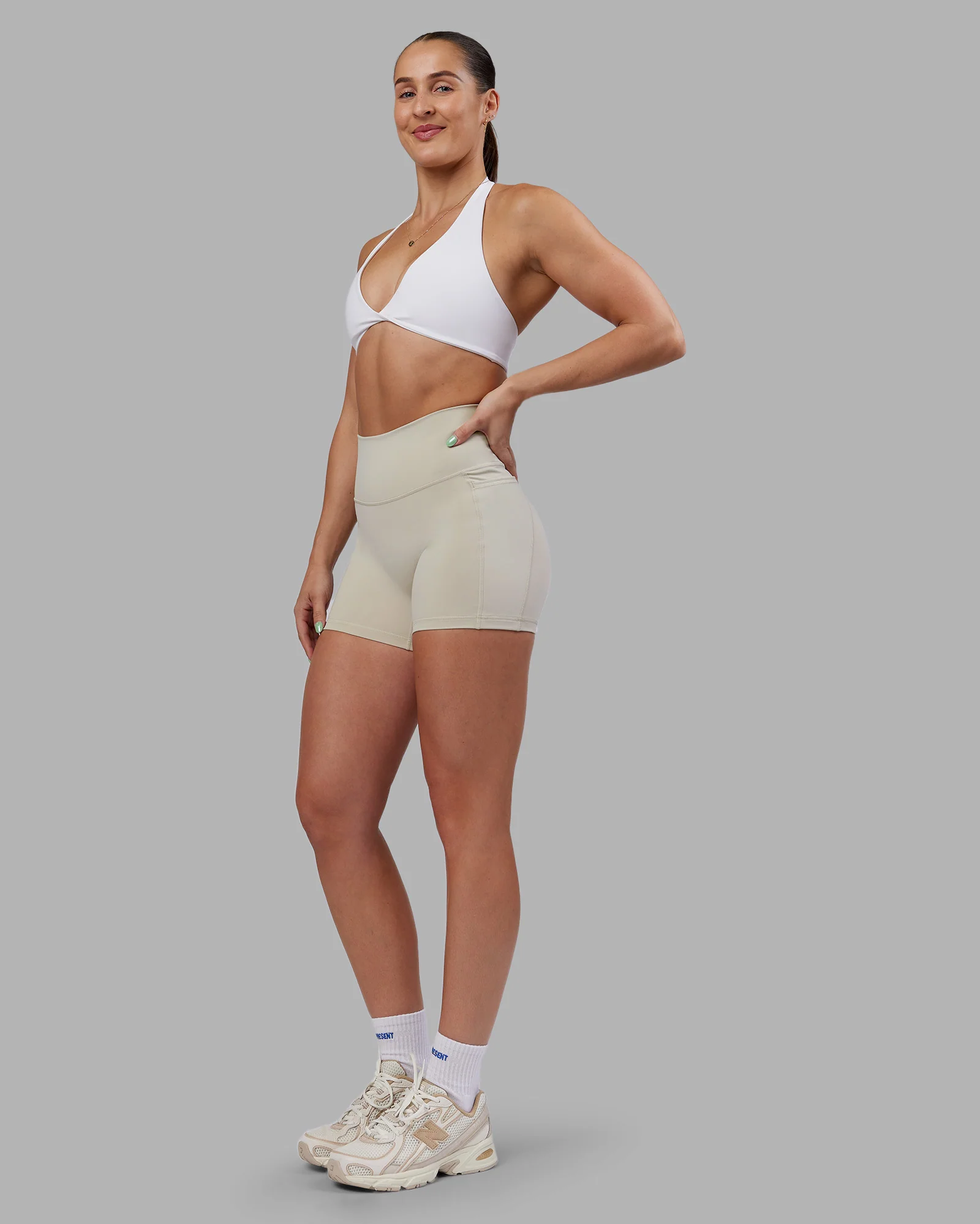 Abs Fusion High-Rise 4" Short Pockets - Shale Beige