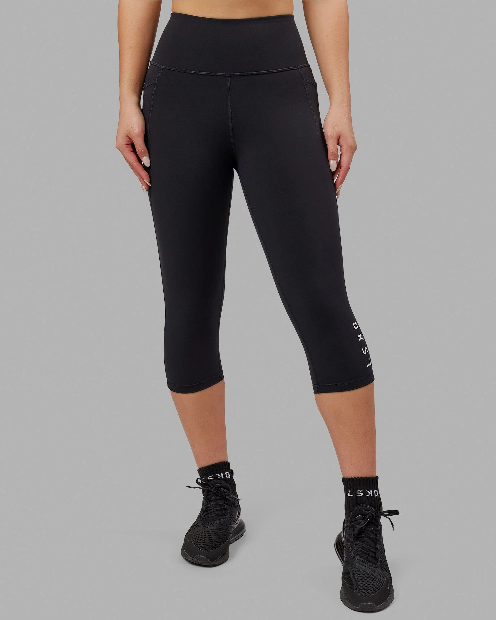 Flux Ultra High-Rise 3/4 Legging Pockets - Black