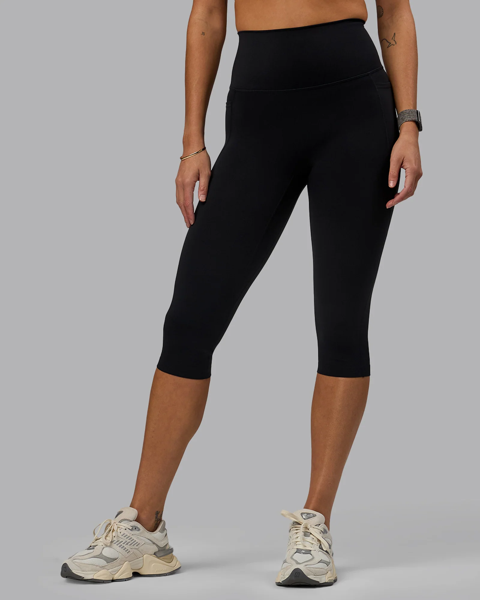 Elixir Ultra High-Rise 3/4 Legging Pockets - Black