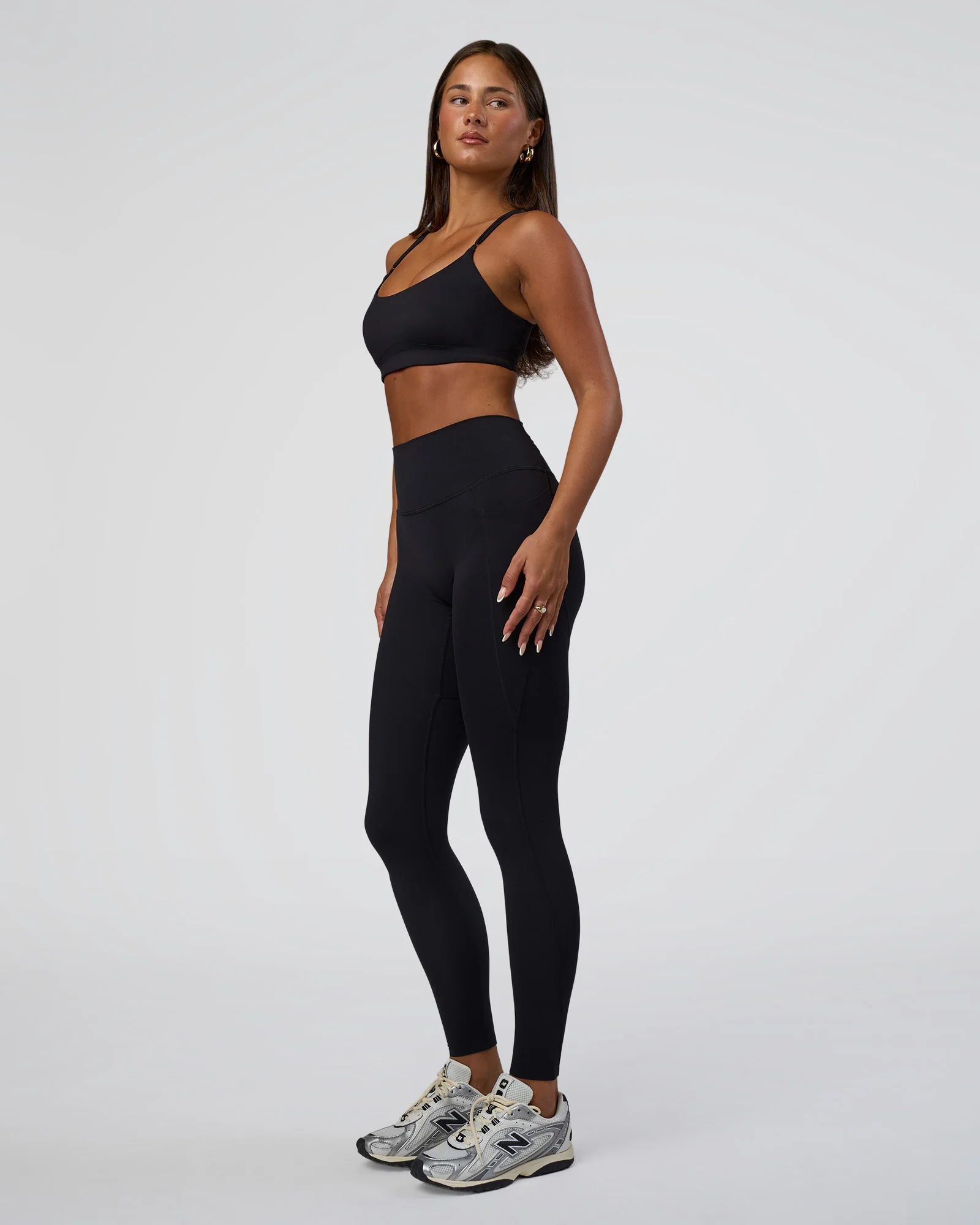 Elixir Defined High-Rise Full Length Legging Pockets - Black