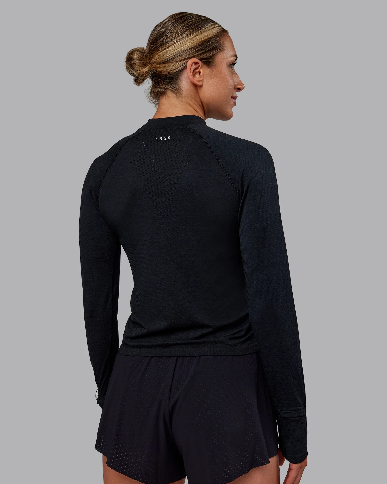 AeroFLX+ Long Sleeve Half Zip - Black Marl 4 AeroFLX+ Long Sleeve Half Zip - Black Marl