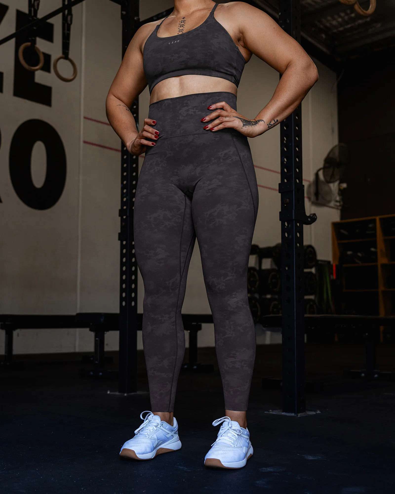 Elixir Ultra High-Rise Full Length Legging Pockets - Dark Storm Wash