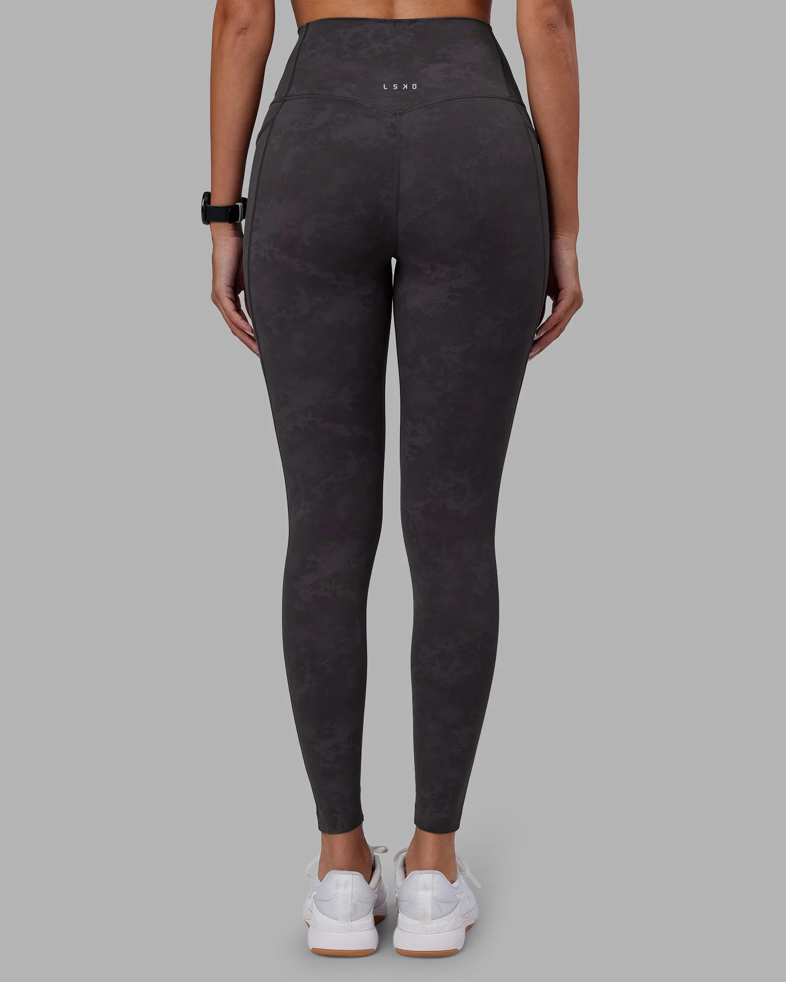 Elixir Ultra High-Rise Full Length Legging Pockets - Dark Storm Wash