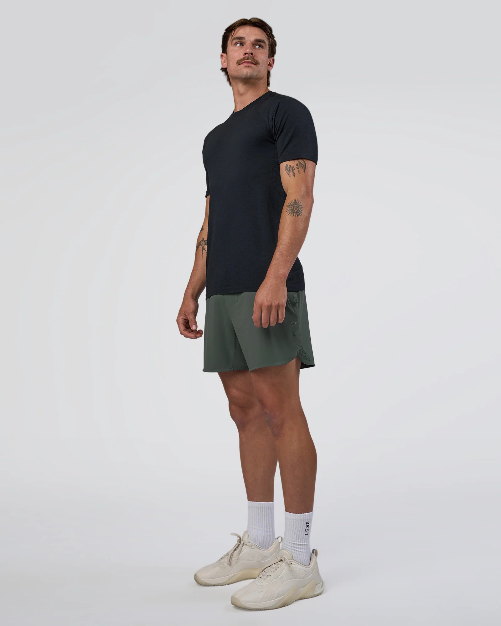 AeroFLX+ Seamless Set In Tee - Black Marl
