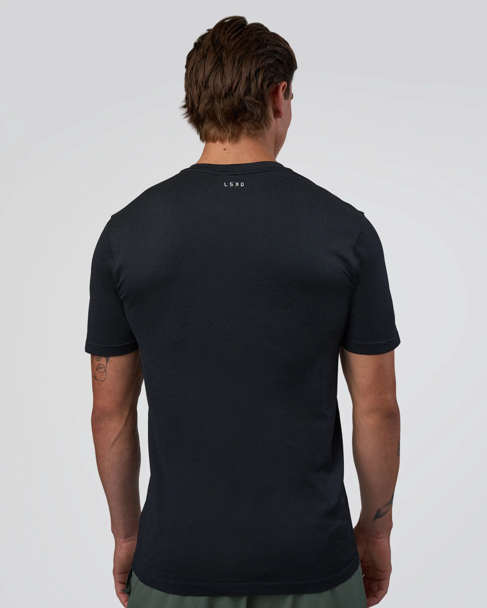 AeroFLX+ Seamless Set In Tee - Black Marl