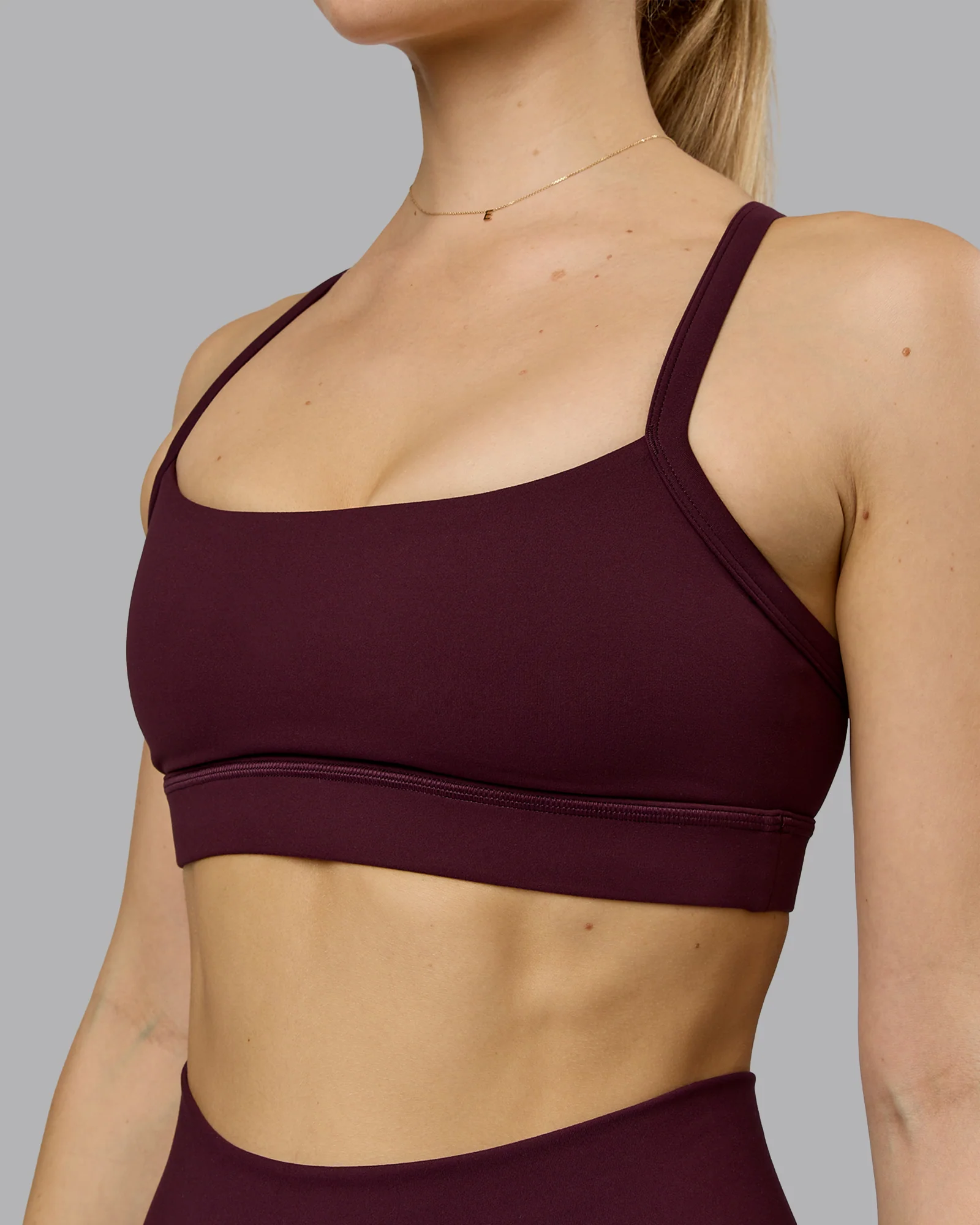 Momentum Sports Bra - Cherry Lacquer 8 Momentum Sports Bra - Cherry Lacquer