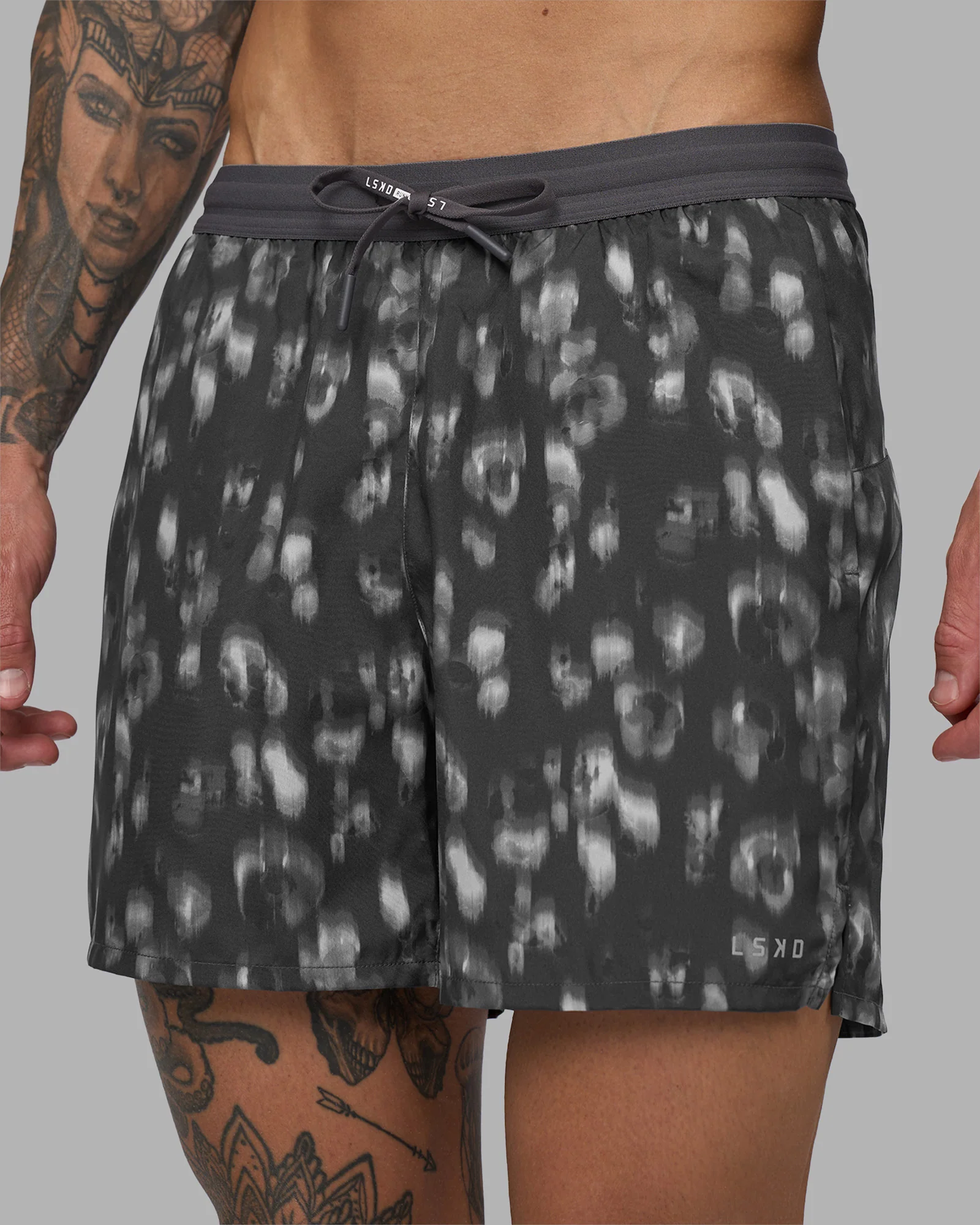 Pace 5" Lined Running Short - Markings Dark Storm Print