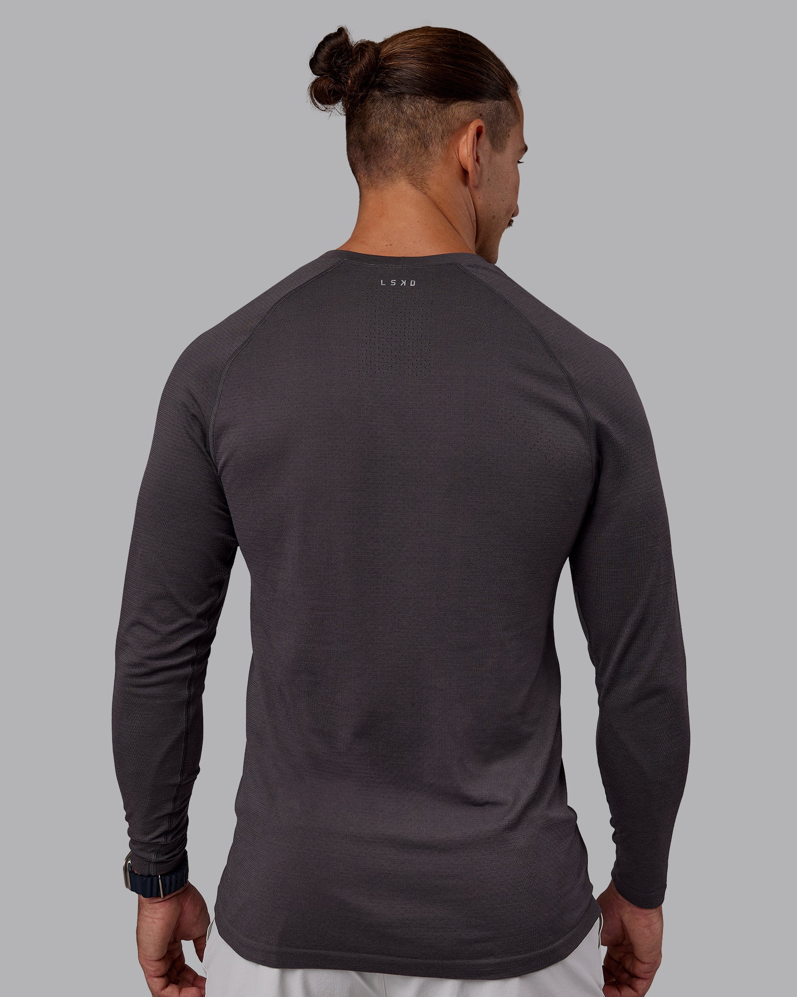 AeroFLX+ Seamless Long Sleeve Tee - Dark Storm/Dark Storm
