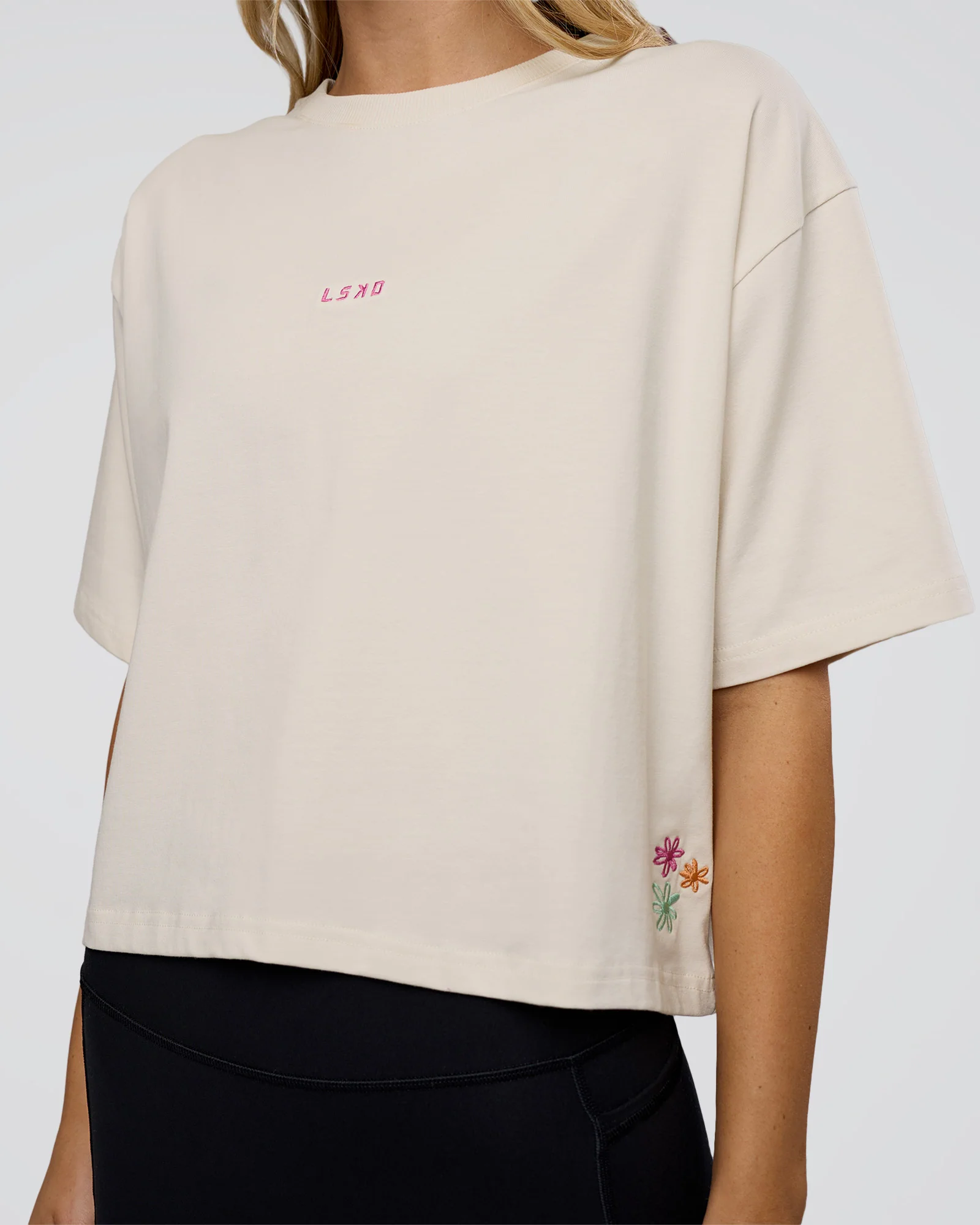 Go-To Heavyweight FLXCotton Graphic Skimmer Tee - Off White-Multi 4 Go-To Heavyweight FLXCotton Graphic Skimmer Tee - Off White-Multi