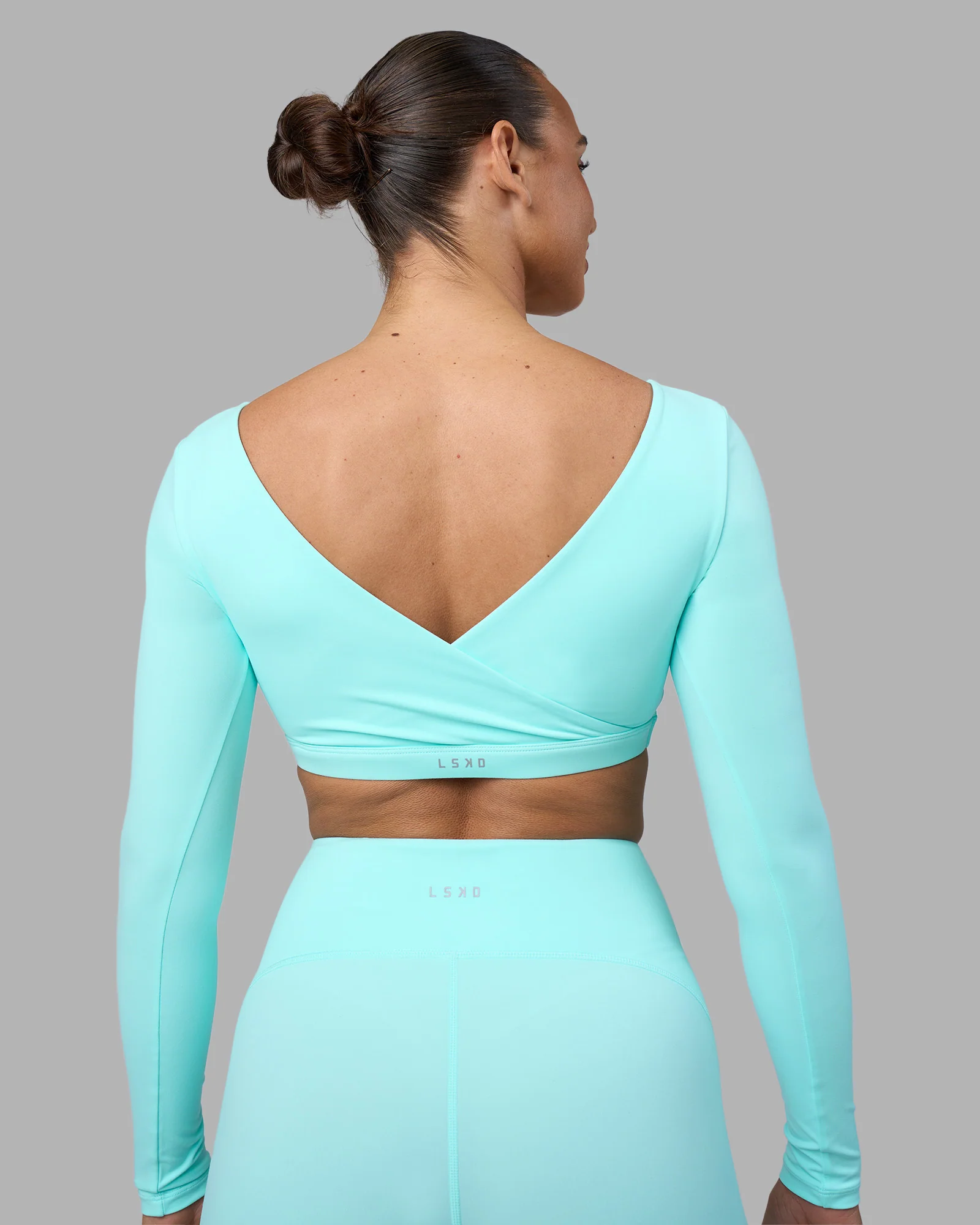 Aria Long Sleeve Sports Bra - Island Paradise