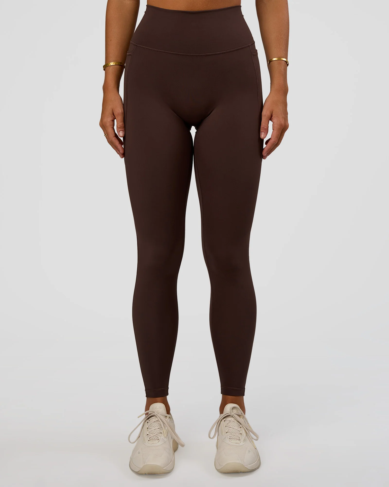 Fusion V-Contour Ultra High-Rise Full Length Legging Pockets - Hot Chocolate