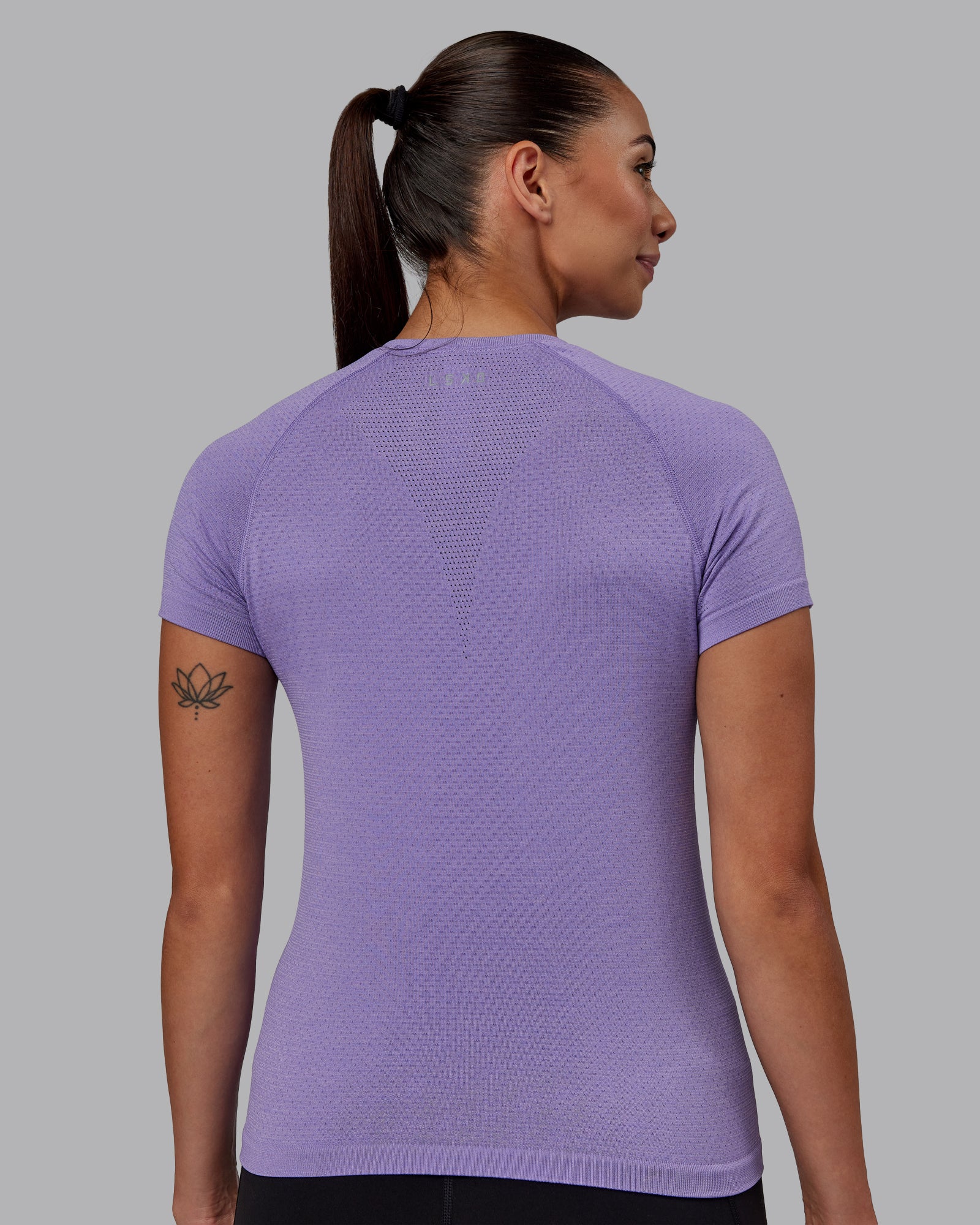 AeroFLX+ Seamless Tee - Dahlia Purple/Dahlia Purple 3 AeroFLX+ Seamless Tee - Dahlia Purple/Dahlia Purple