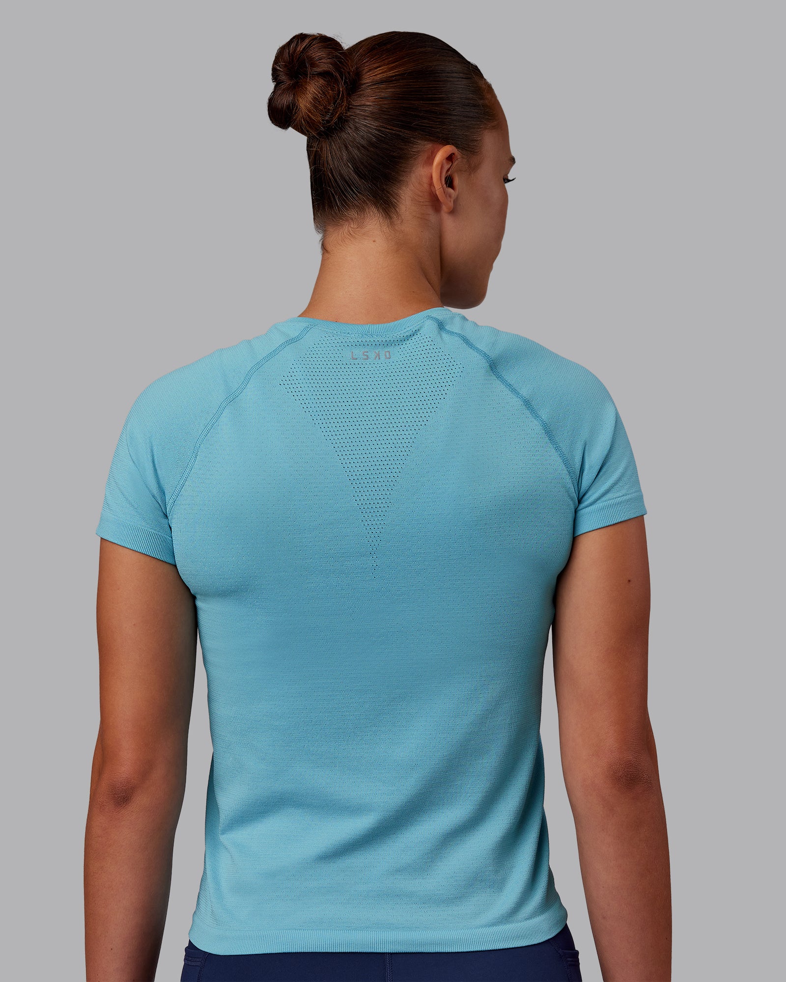 AeroFLX+ Seamless Tee - Retro Blue/Retro Blue 4 AeroFLX+ Seamless Tee - Retro Blue/Retro Blue