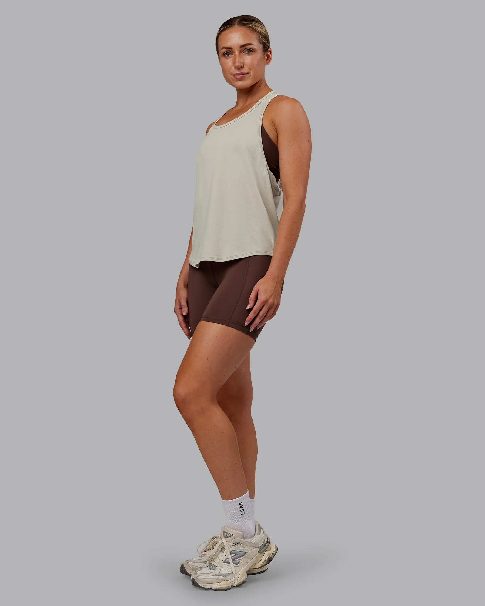 AeroFLX+ Drop Armhole Seamless Tank - Shale Beige/Shale Beige