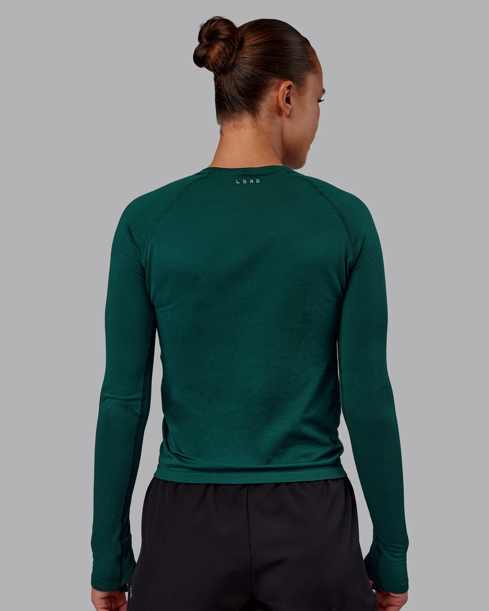 AeroFLX+ Seamless Long Sleeve Tee - Dark Moss/Dark Moss